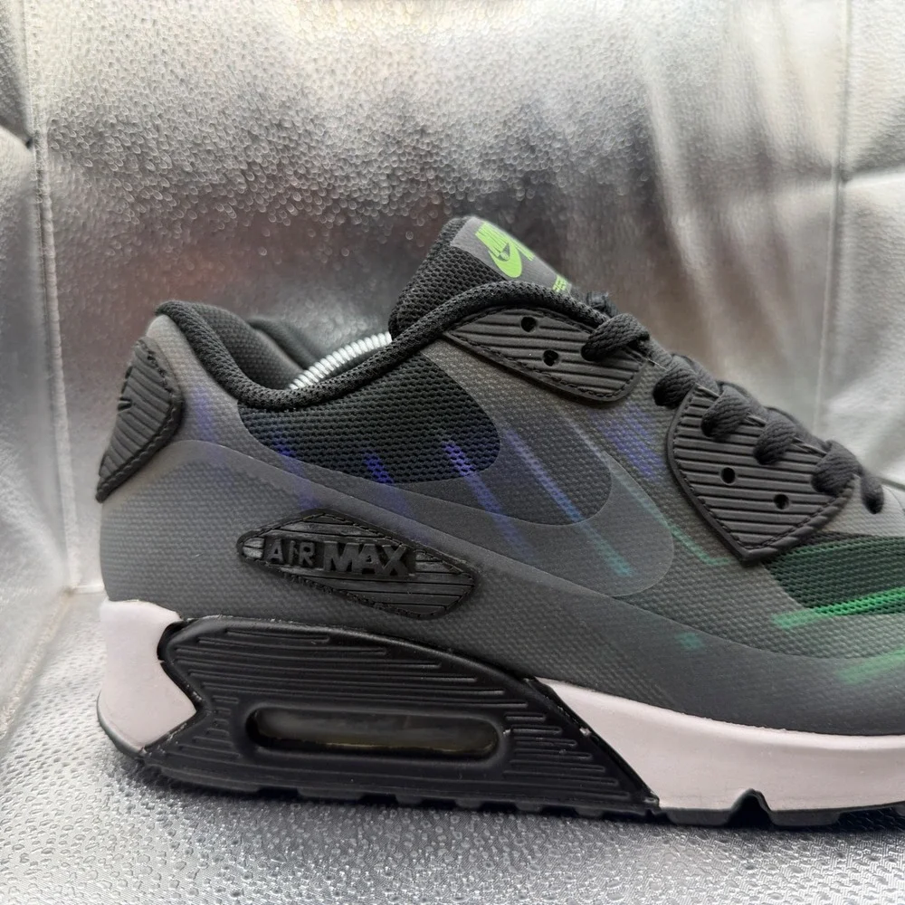 Size 10 Nike Air Max 90 Hyperfuse Sneakers Mens Black Green Excellent 502482-001